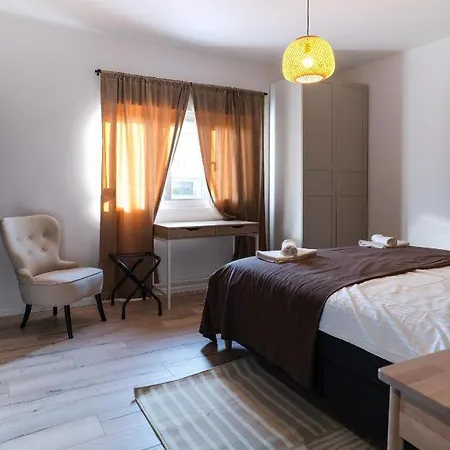 Villa Paro *